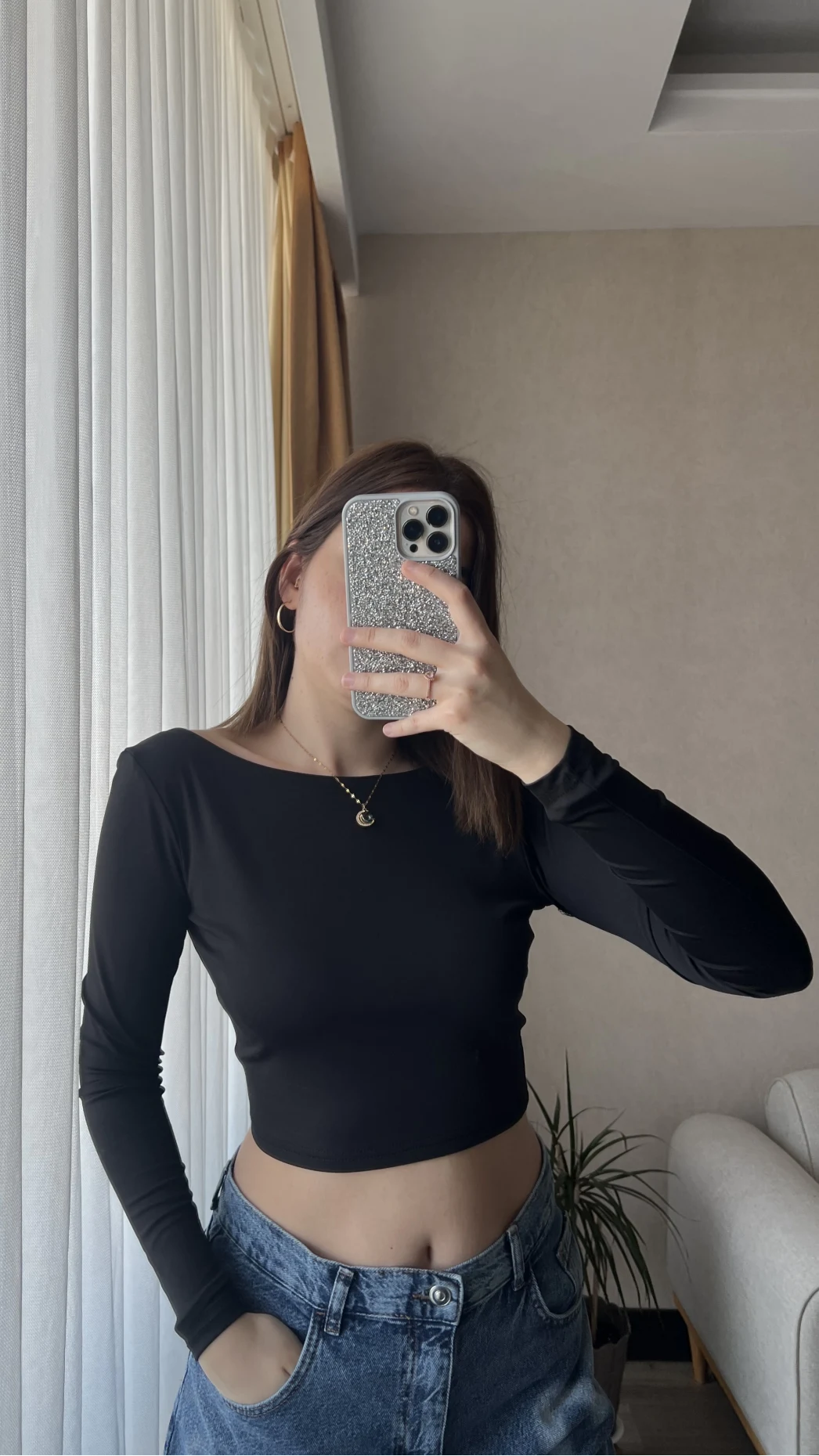 Siyah Sırt Detay Crop