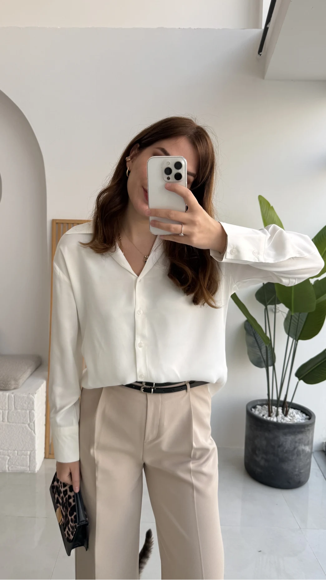 Sofia Dökümlü Saten Gömlek - Beyaz