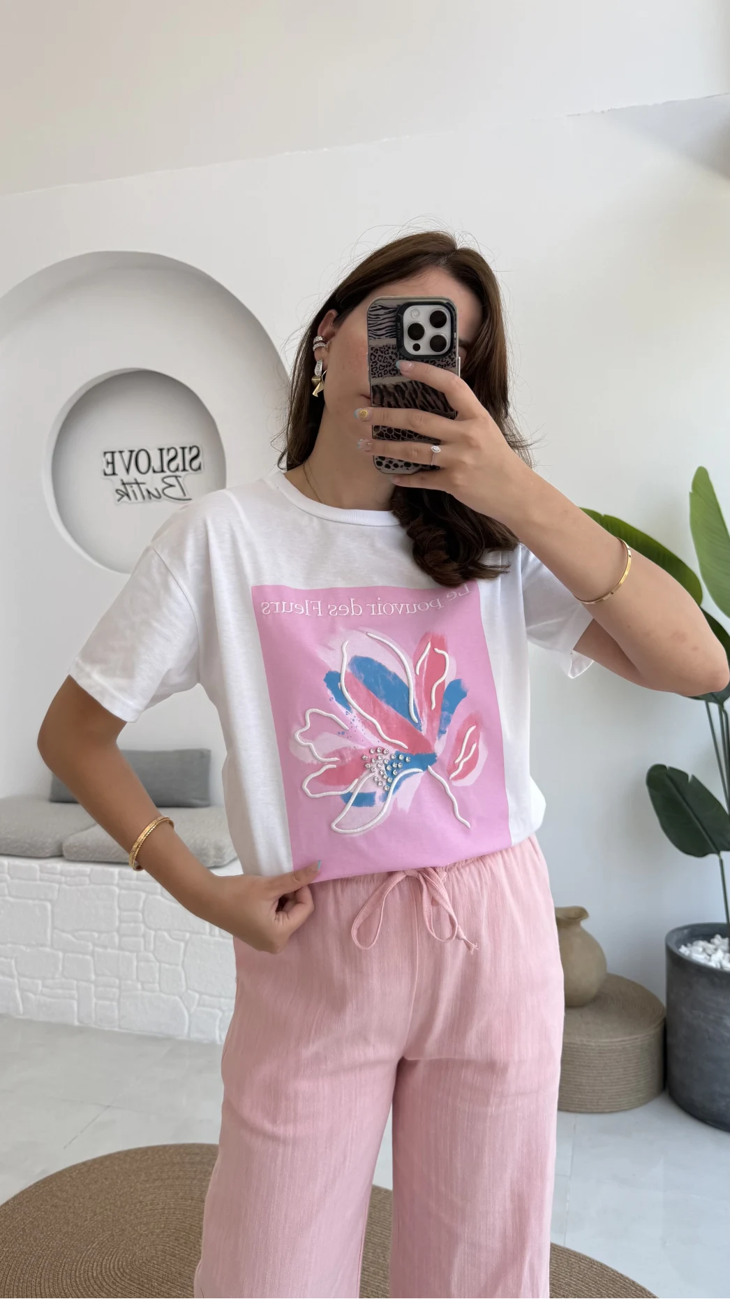 Taş İşlemeli Çiçekli T-shirt - Pembe