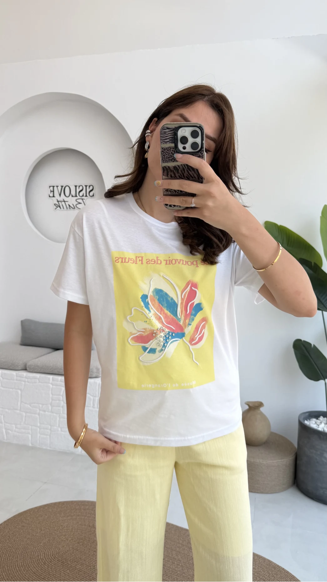 Taş İşlemeli Çiçekli T-shirt - Sarı