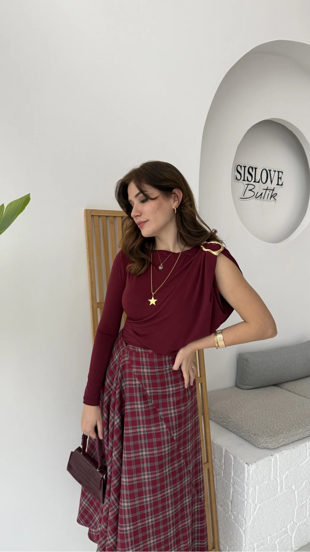 Tek Omuz Açık Aksesuar Detaylı Zıbın Bluz - Bordo