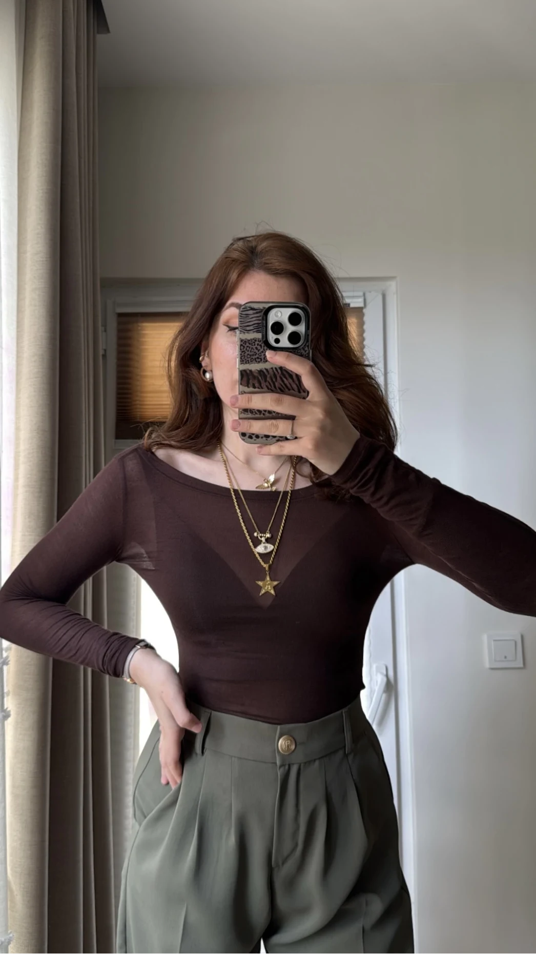 Transparan Acı Kahve Kayık Yaka Bluz