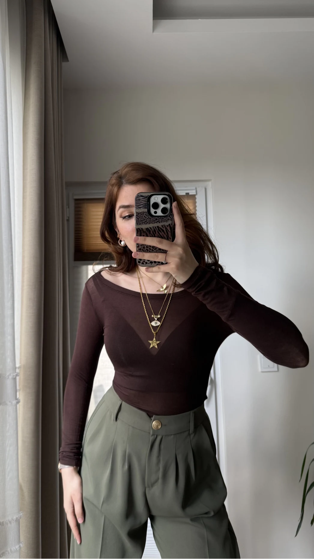 Transparan Acı Kahve Kayık Yaka Bluz