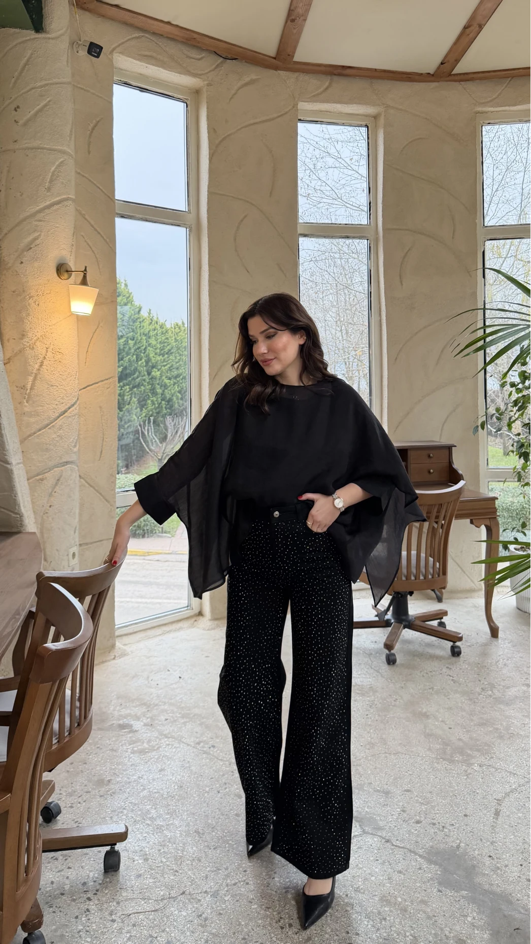 ÖN SİPARİŞ - Uçuşan Pelerin Bluz - Siyah - Kod: 5026