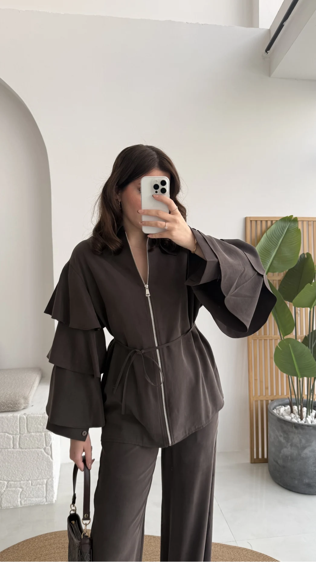 Volan Kol Detay Bağcıklı Bluz Takım - Kahverengi - Kod: 8880