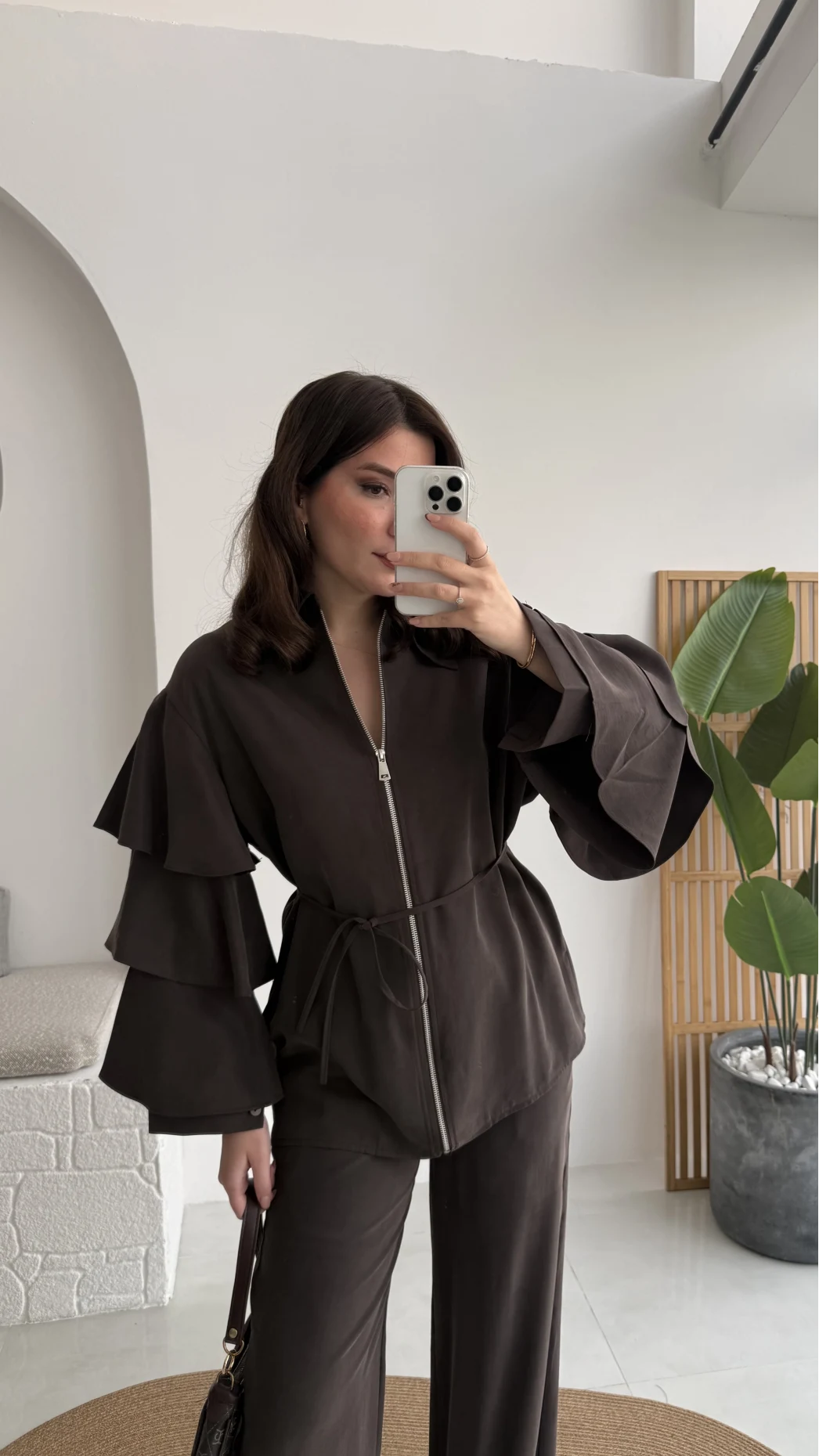 Volan Kol Detay Bağcıklı Bluz Takım - Kahverengi - Kod: 8880