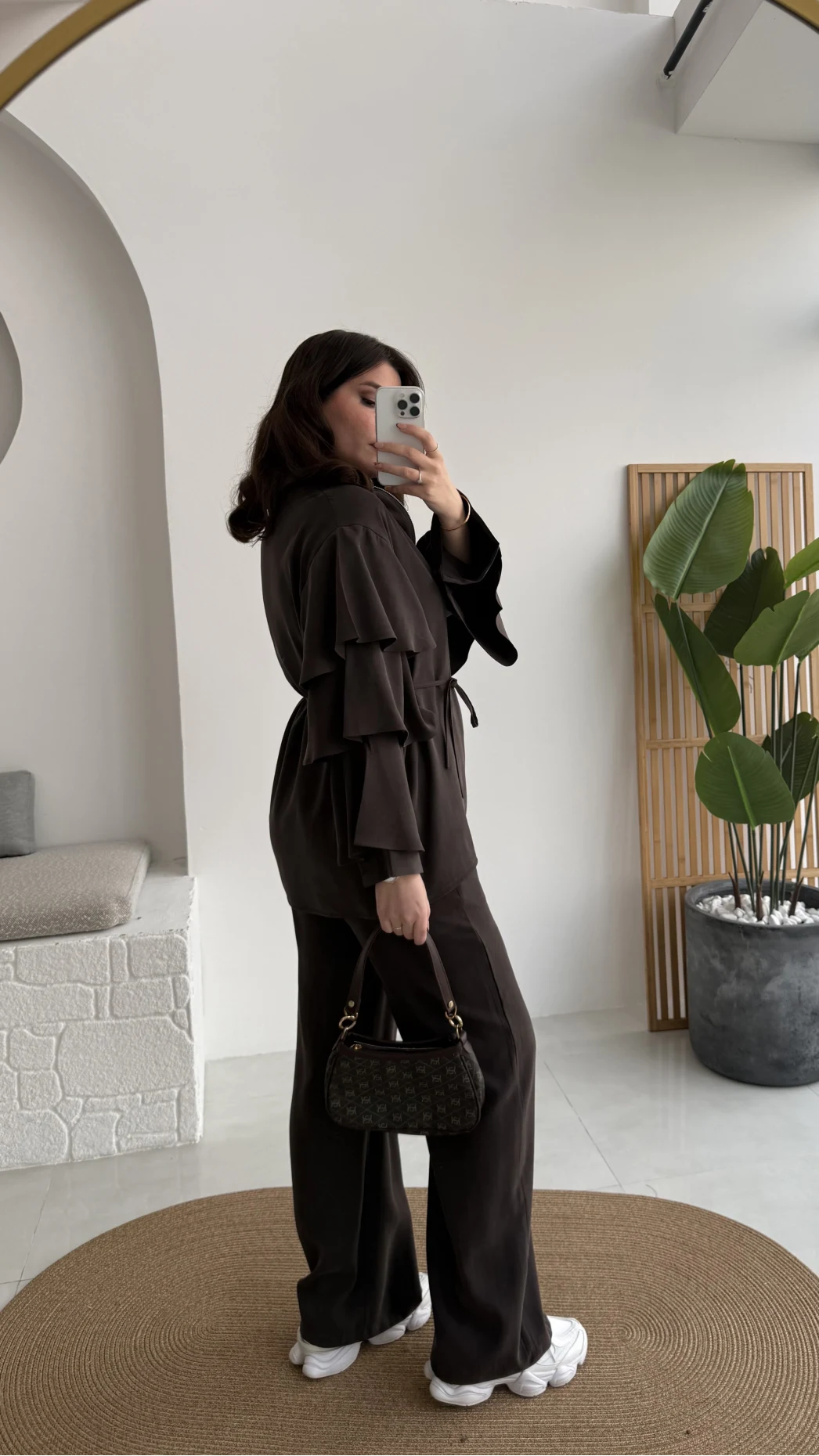 Volan Kol Detay Bağcıklı Bluz Takım - Kahverengi - Kod: 8880