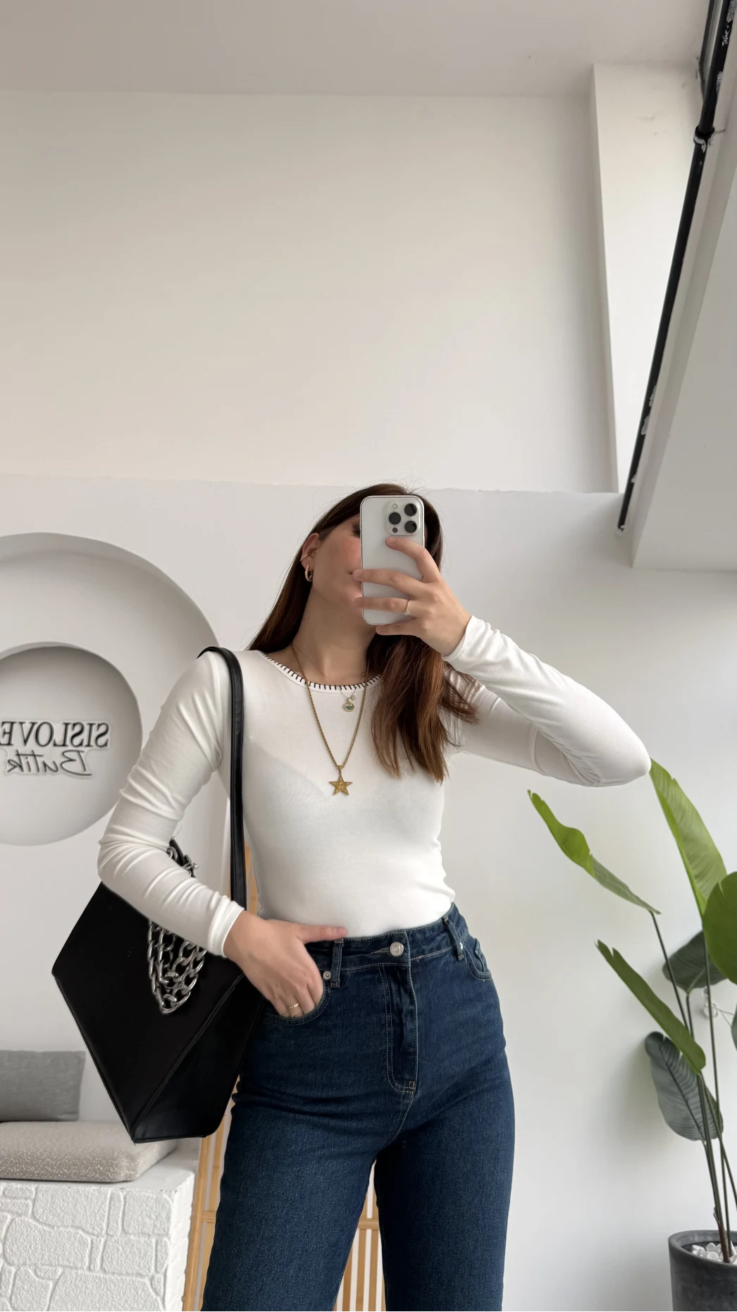 Yaka Detaylı Uzun Kol Body - Beyaz