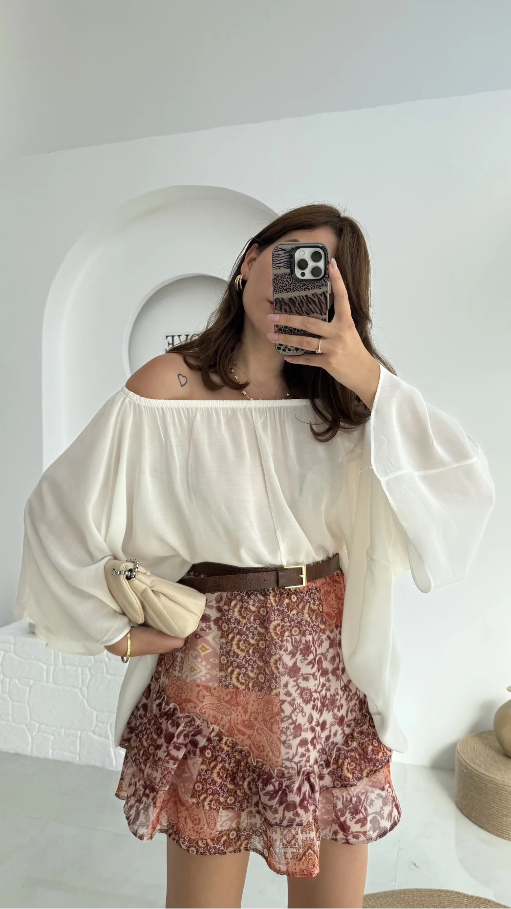 Yakası Lastikli Yarasa Kol Bluz - Beyaz - 4978