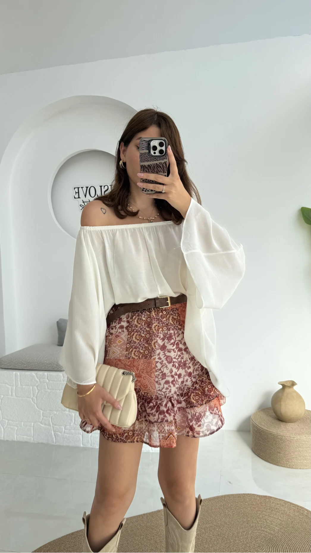 Yakası Lastikli Yarasa Kol Bluz - Beyaz - 4978