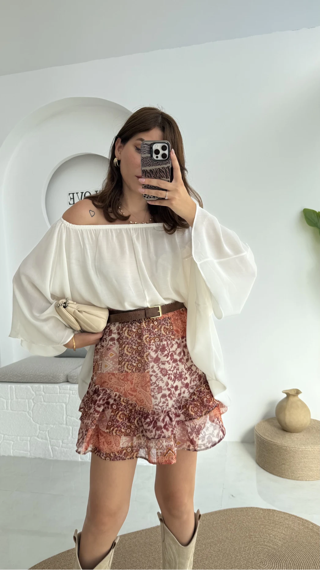 Yakası Lastikli Yarasa Kol Bluz - Beyaz - 4978