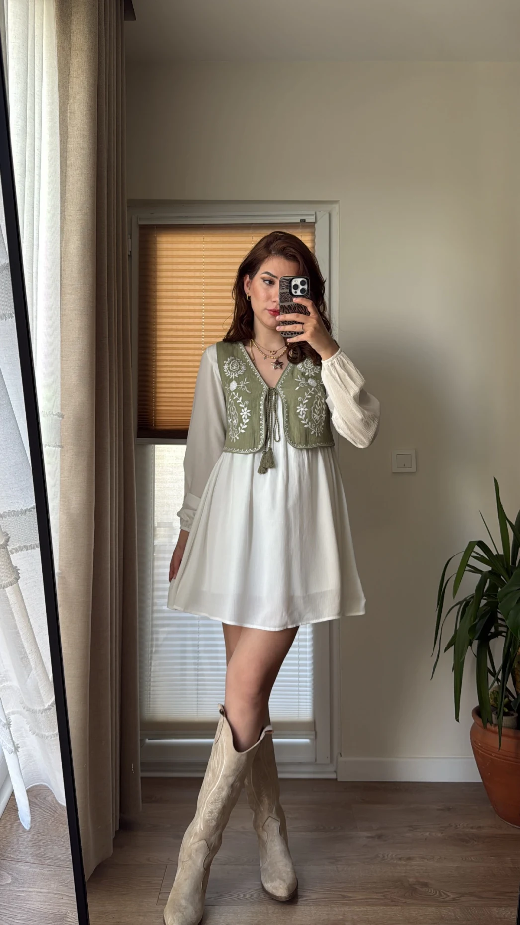 Yelekli Elbise Beyaz - Haki