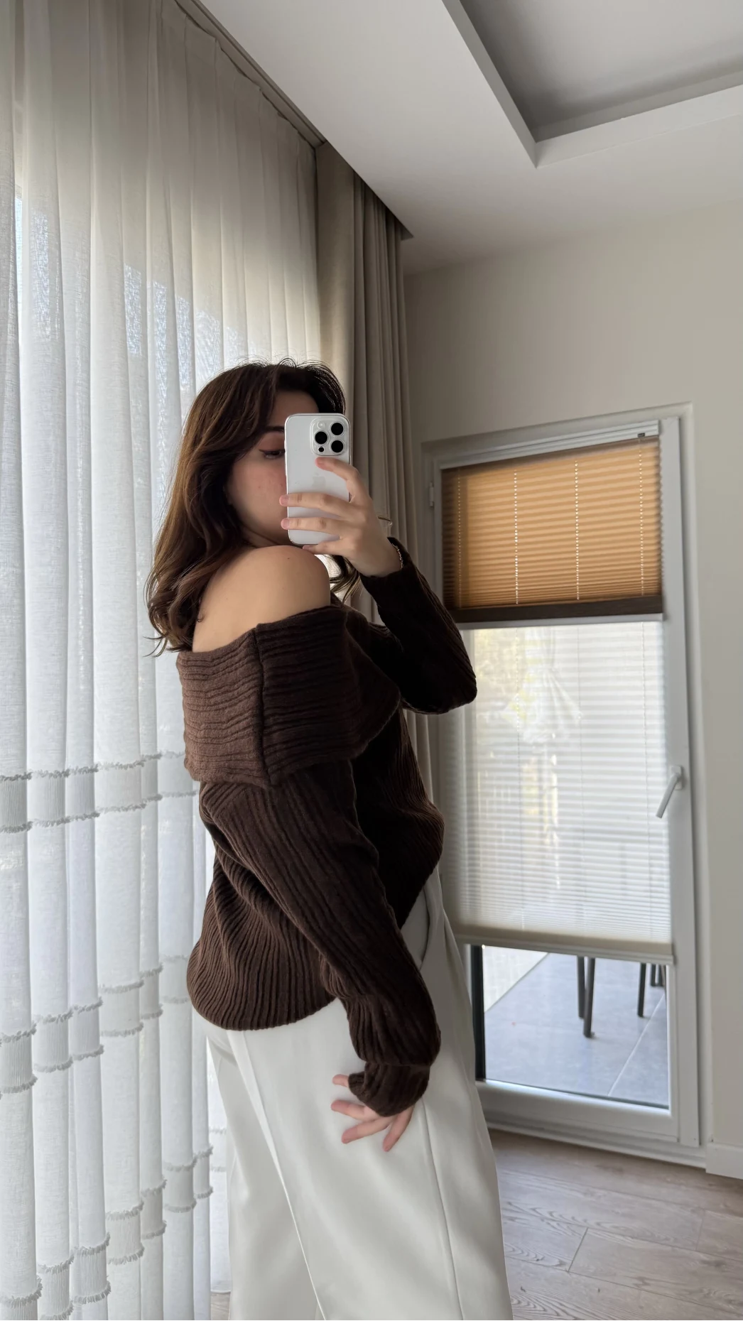 Yves Kayık Yaka Kazak Acı Kahve