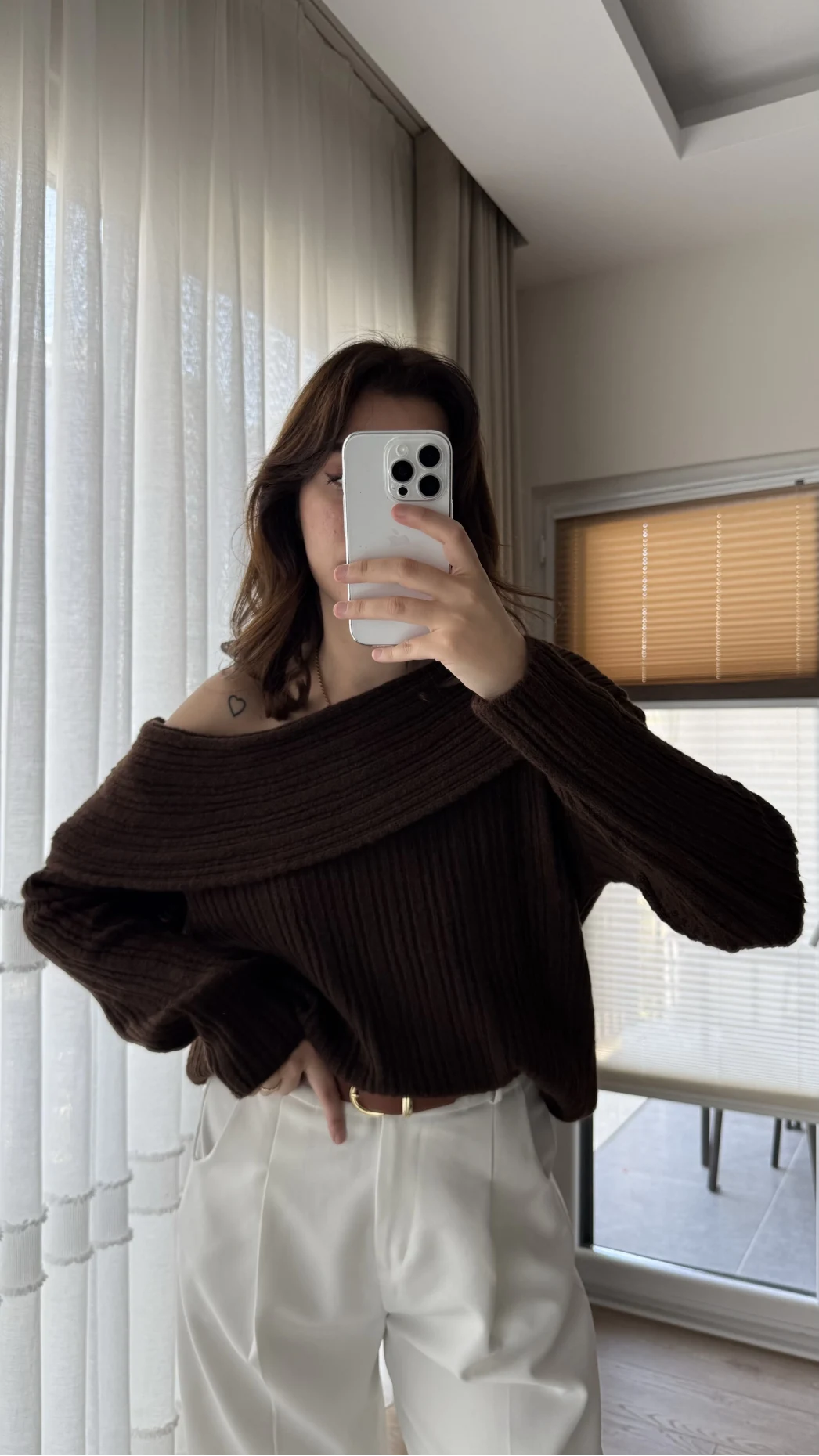 Yves Kayık Yaka Kazak Acı Kahve