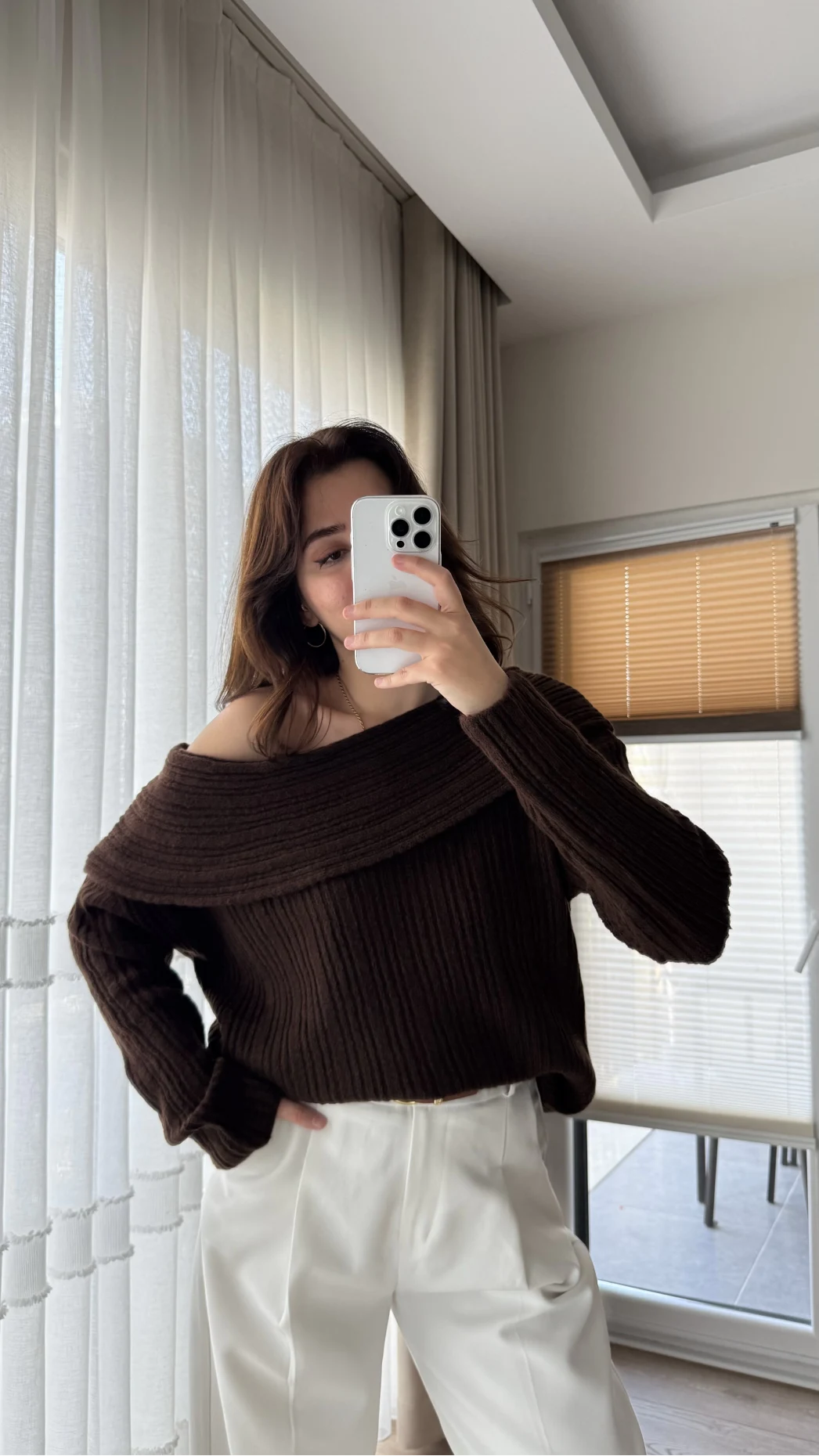 Yves Kayık Yaka Kazak Acı Kahve