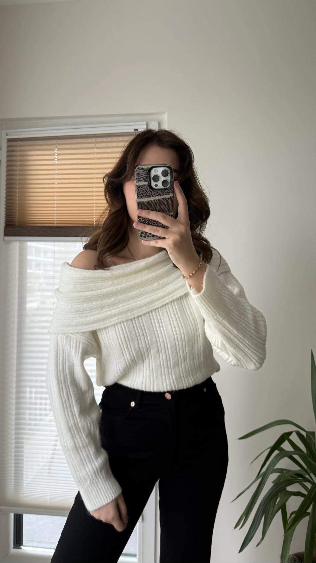 Yves Kayık Yaka Kazak Kırık Beyaz