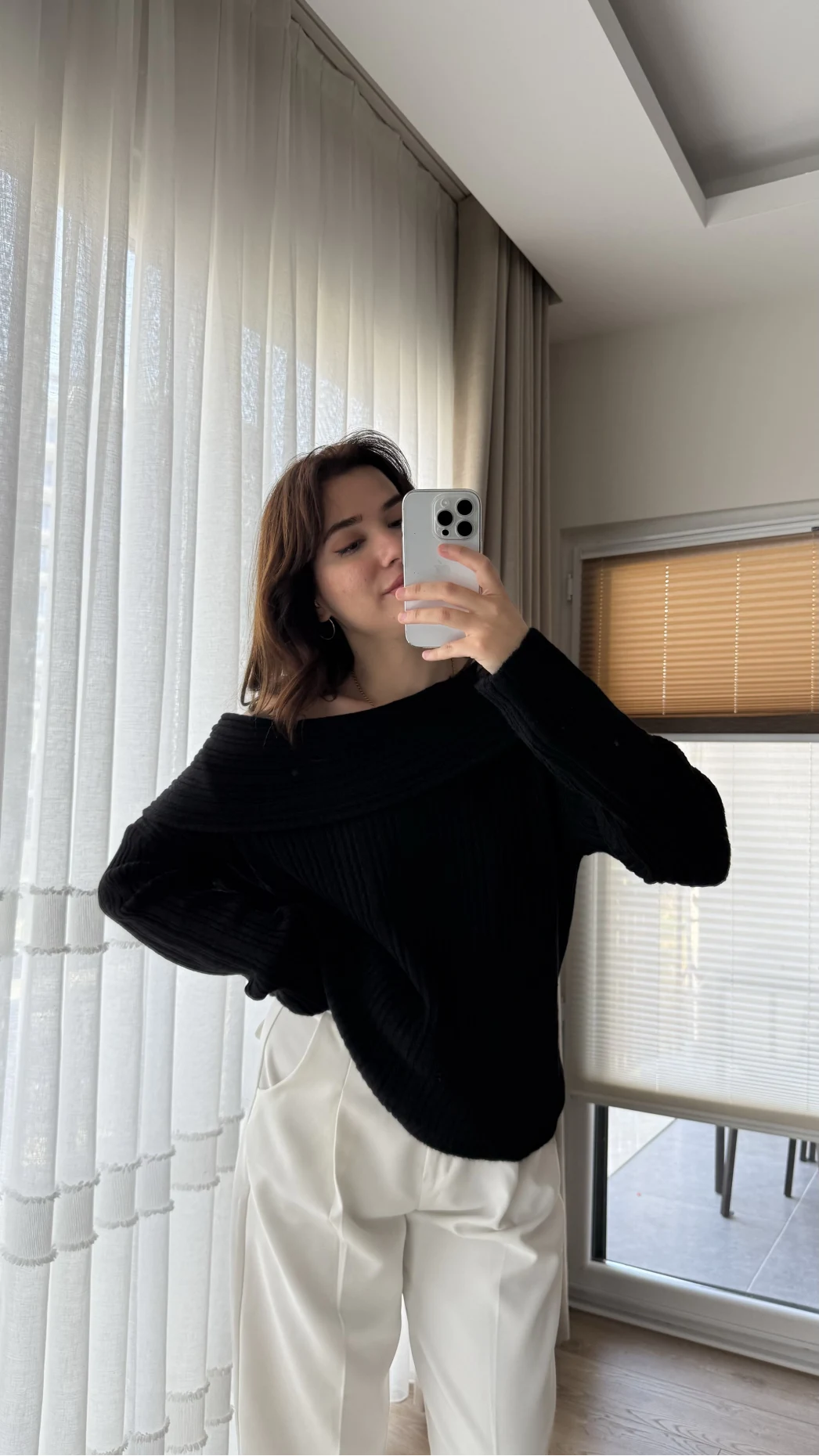 Yves Kayık Yaka Kazak Siyah