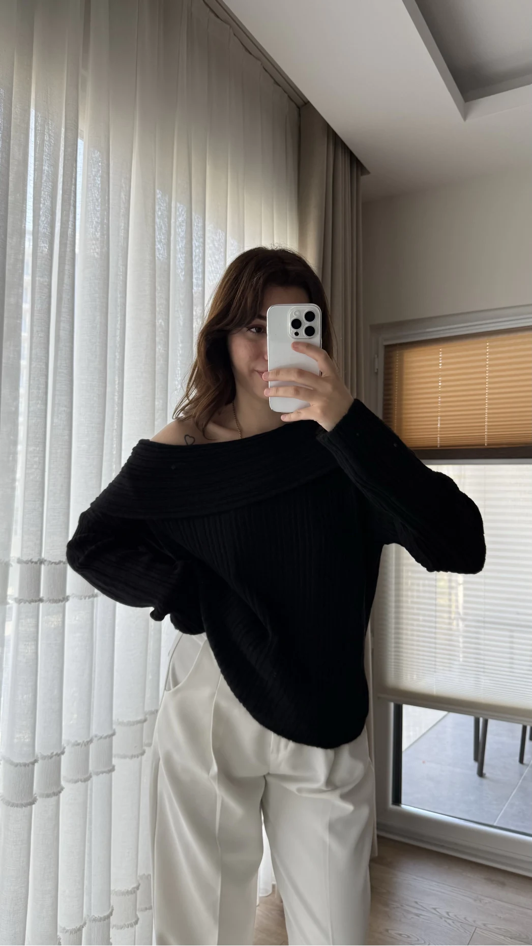 Yves Kayık Yaka Kazak Siyah