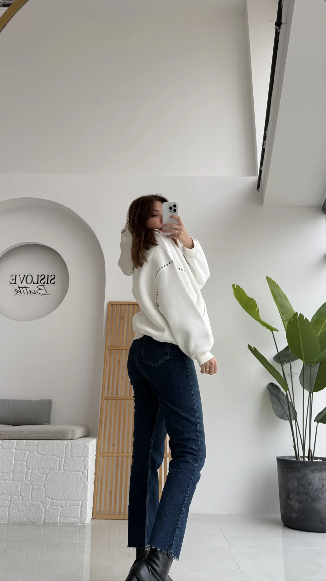 Zımba Detaylı Kapüşonlu Sweatshirt - Beyaz