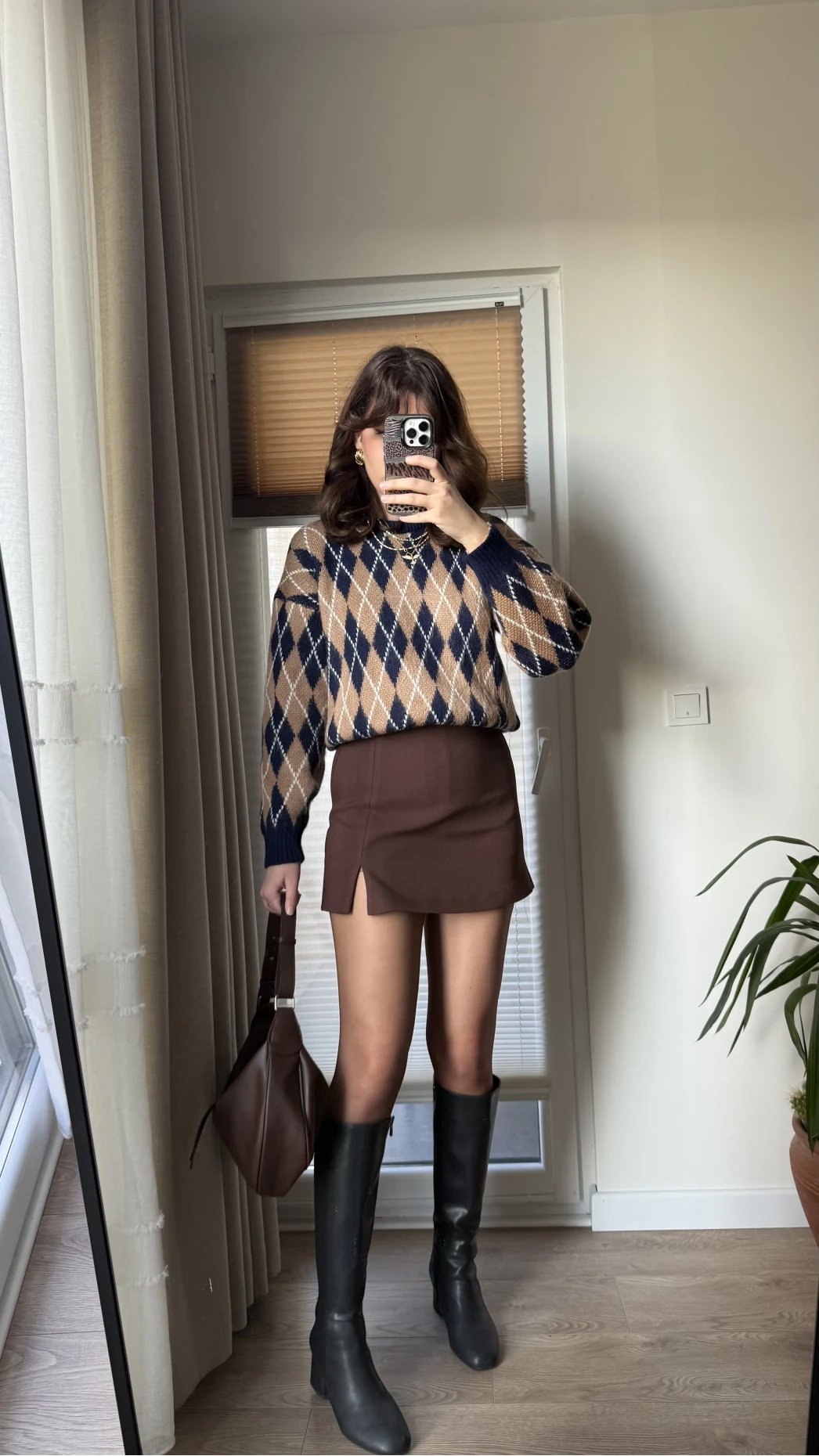 Lara Mini Yırtmaçlı Şort Etek Acı Kahve