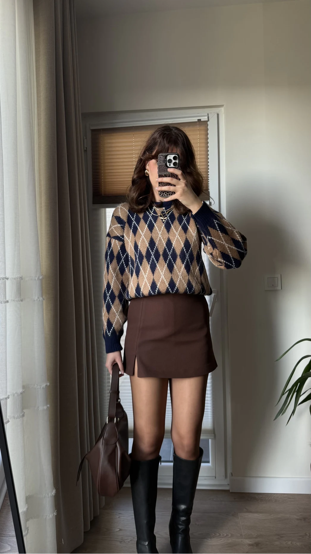 Lara Mini Yırtmaçlı Şort Etek Acı Kahve