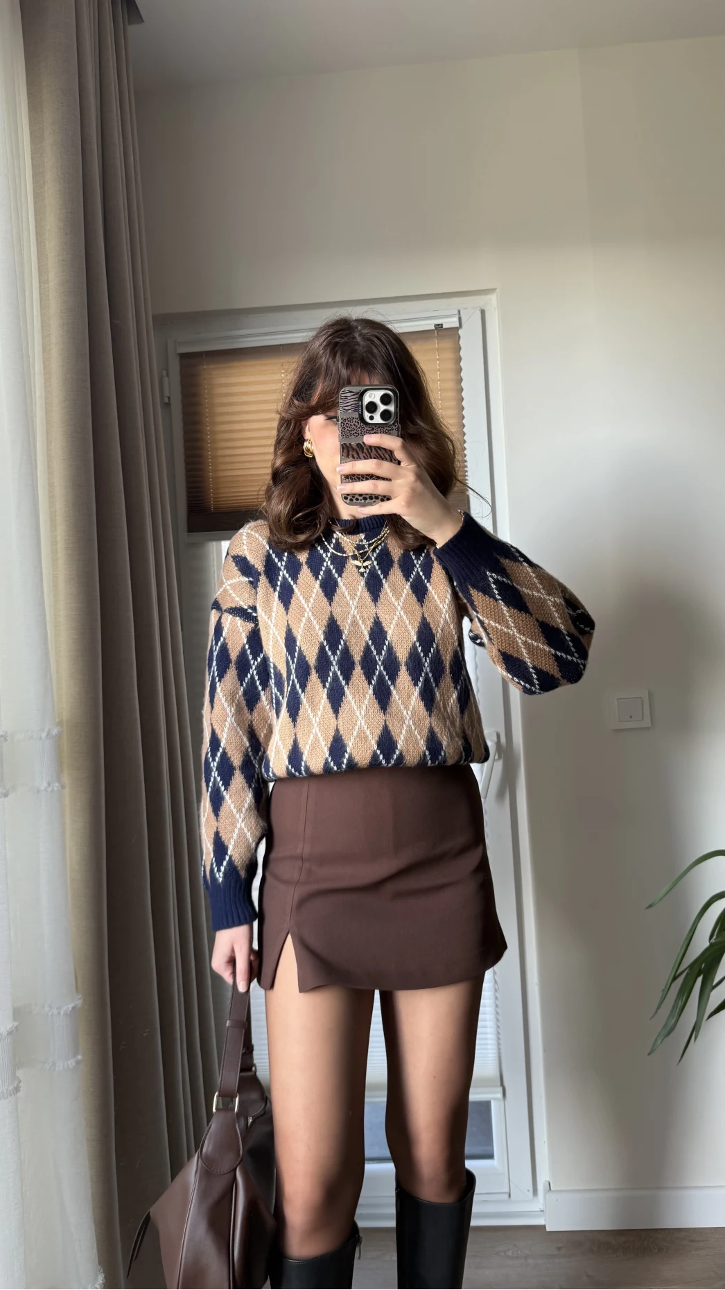 Lara Mini Yırtmaçlı Şort Etek Acı Kahve