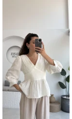 1034 - Freesia Dantel Detay Müslin Bluz - Kırık Beyaz
