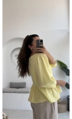 1034 - Freesia Dantel Detay Müslin Bluz - Sarı