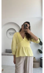 1034 - Freesia Dantel Detay Müslin Bluz - Sarı