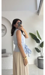 1036 - Rarity Polo Yaka Sıfır Kol Müslin Bluz - Bebe Mavisi