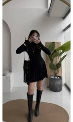 Boğazlı Uzun Kollu Parmak Geçmeli Eteği Volanlı Kısa Elbise -Siyah