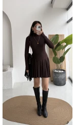 Boğazlı Uzun Kollu Parmak Geçmeli Eteği Volanlı Kısa Elbise - Acı Kahve