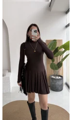 Boğazlı Uzun Kollu Parmak Geçmeli Eteği Volanlı Kısa Elbise - Acı Kahve