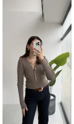 Lyssa V Yaka Çıtçıtlı Triko Kazak - Vizon