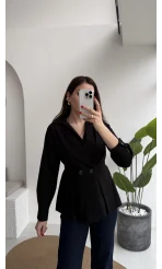 Coquette Pile Detay Düğmeli Kısa Bluz - Siyah - Kod: 5426