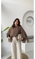 Ön Sipariş - Uçuşan Pelerin Bluz - Kahverengi - Kod: 5026