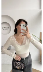 V Yaka Dantel Detay Kaşmir Bluz - Ekru - Kod: 32311