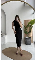 Jenny Pile Detay Yırtmaçlı Sıfır Kol Elbise - Siyah - Kod: 0572