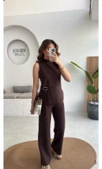 Dik Yaka Sıfır Kol Aksesuar Bağcıklı Triko Takım - Acı Kahve - Kod: 0883