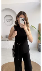 Dik Yaka Sıfır Kol Aksesuar Bağcıklı Triko Takım - Siyah - Kod: 0883