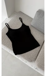 Uzun Göğüs Pedli İnce Askılı Body - Siyah