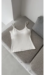 Uzun Göğüs Pedli İnce Askılı Body - Ekru