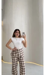 Dilvin Kayık Yaka Beli Büzgülü Bluz - Ekru - Kod: 32613