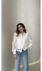 Çiçek Düğmeli Dantelli Gömlek - Beyaz - Kod: 39397