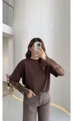 Oversize Bilek Detay Dantel Kol T-shirt - Acı Kahve