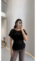 Flaner Büzgülü Bel Detaylı Kayık Yaka Dantelli Bluz - Siyah - Kod: 2966