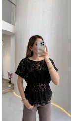 Flaner Büzgülü Bel Detaylı Kayık Yaka Dantelli Bluz - Siyah - Kod: 2966