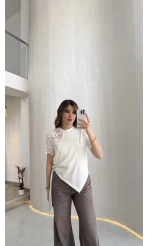 Asimetrik Kesim Dantel Detaylı Kemerli Bluz - Ekru - Kod: 2964