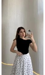 Dilvin Kayık Yaka Beli Büzgülü Bluz - Siyah - Kod: 32613