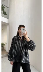 Destiny Yaka Detay Puantiyeli Bluz - Siyah - Kod: 39301